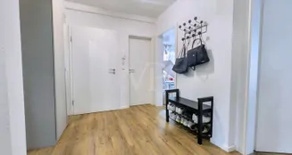 von_poll_real_estate_property_25313013_image_8