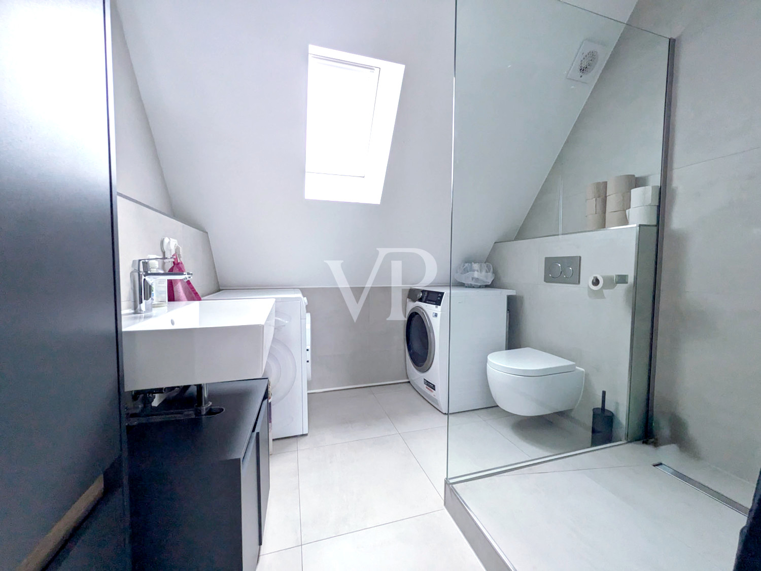 Badezimmer (DG 1)