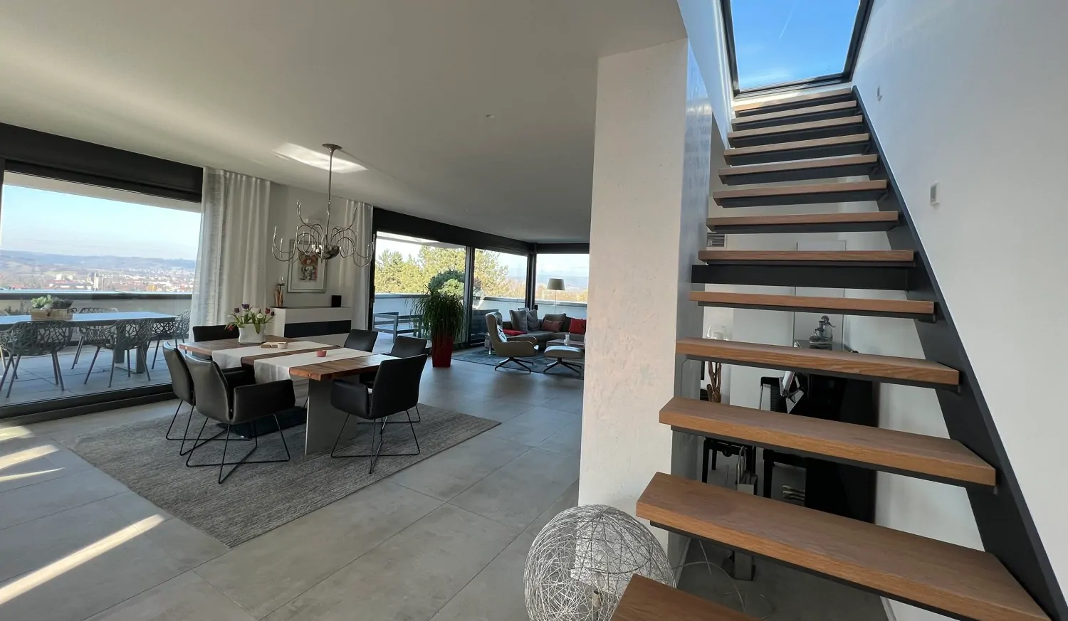 Zugang zur Dachterrasse