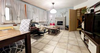 von_poll_real_estate_property_25313005_image_0