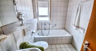 von_poll_real_estate_property_25313014_image_6