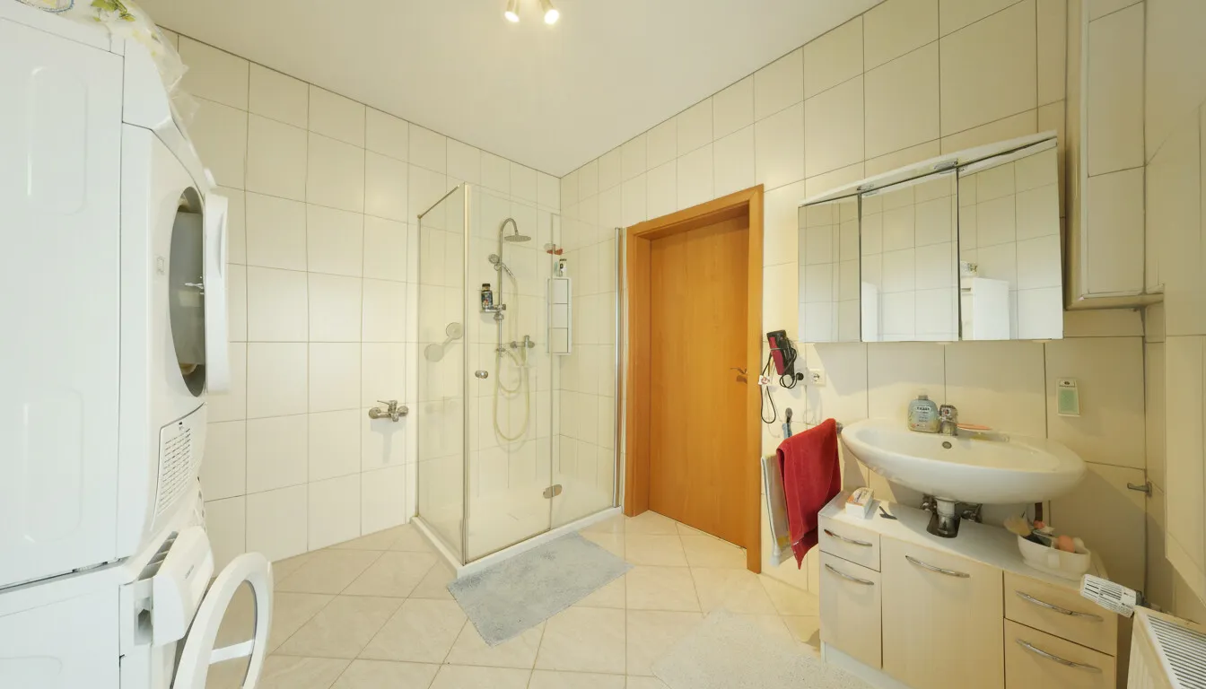 Badezimmer EG