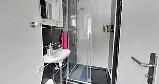 von_poll_real_estate_property_25293051_image_19