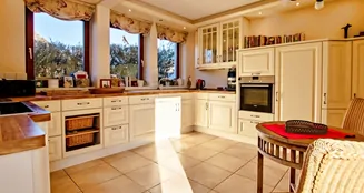 von_poll_real_estate_property_24293055_image_13