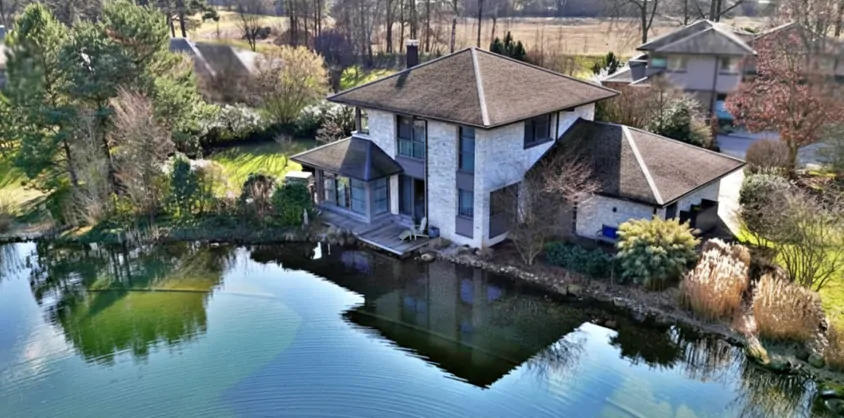 von Poll Immobilien GmbH