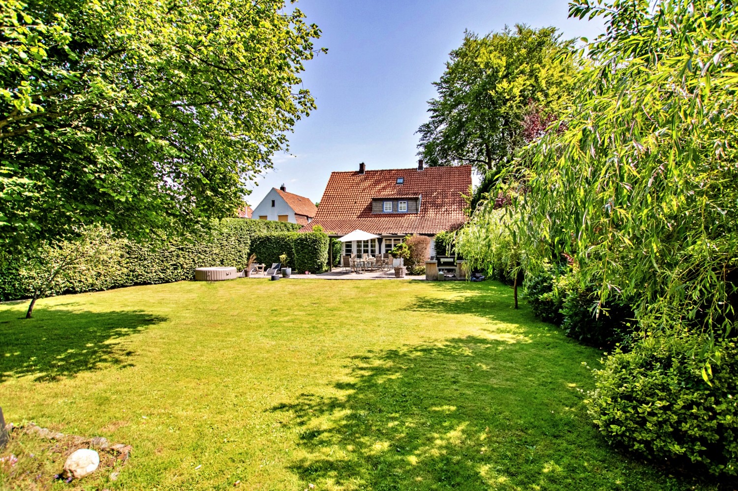 Blick aus dem Garten