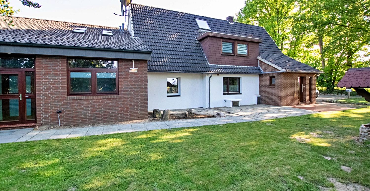 Wohnhaus rechts