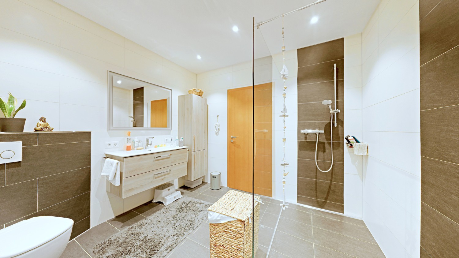 Badezimmer EG