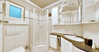 von_poll_real_estate_property_25293035_image_11