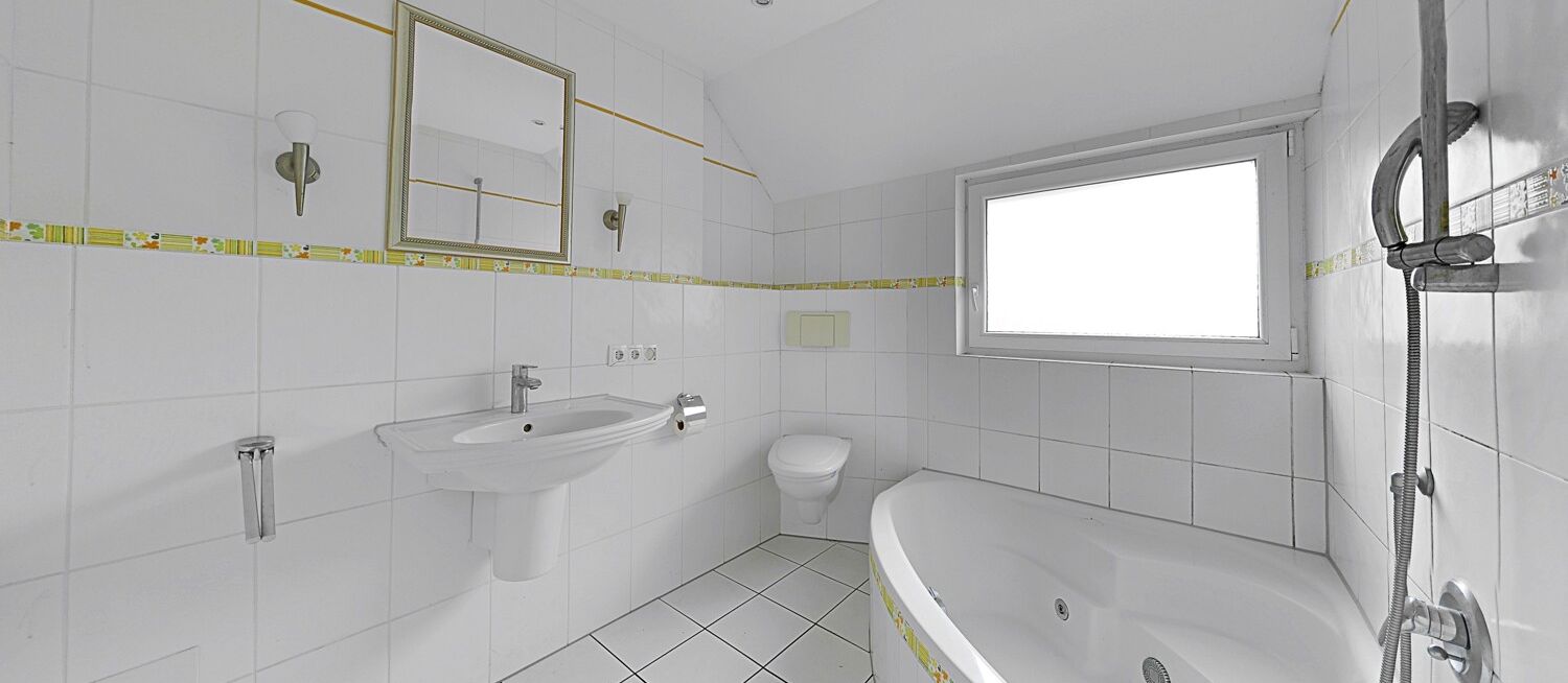 Badezimmer EG