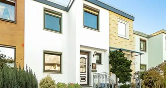 von_poll_real_estate_property_252903057_image_0