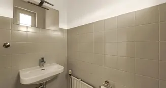 von_poll_real_estate_property_252903057_image_2