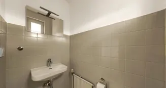 von_poll_real_estate_property_252903057_image_2