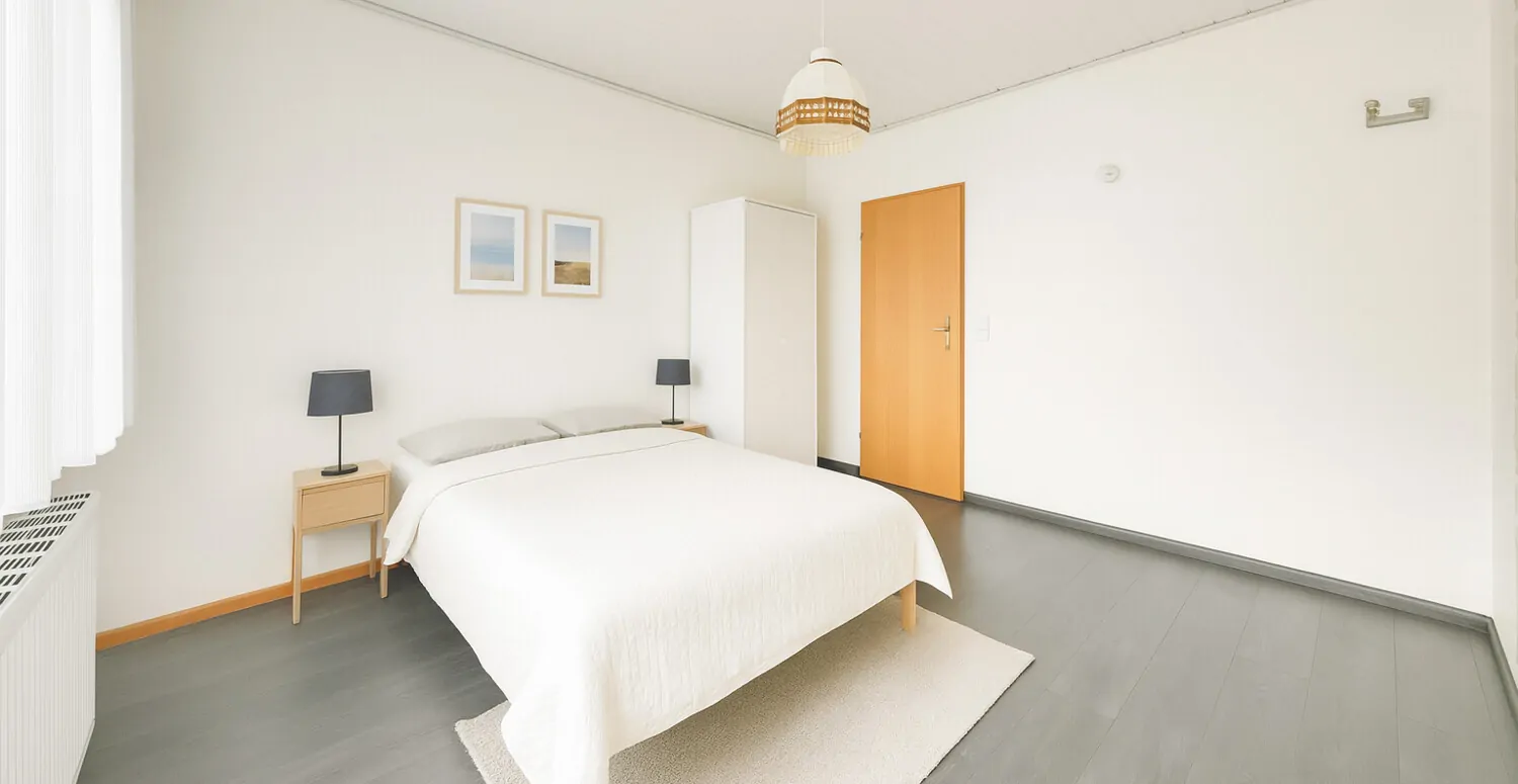 Schlafzimmer möbliert