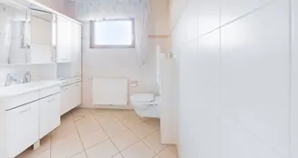 von_poll_real_estate_property_25293058_image_6