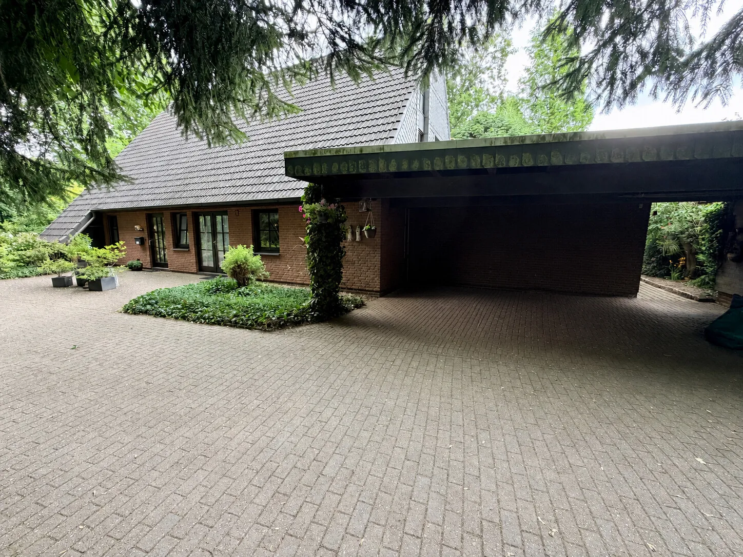 Carport