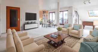 von_poll_real_estate_property_25015022_image_0