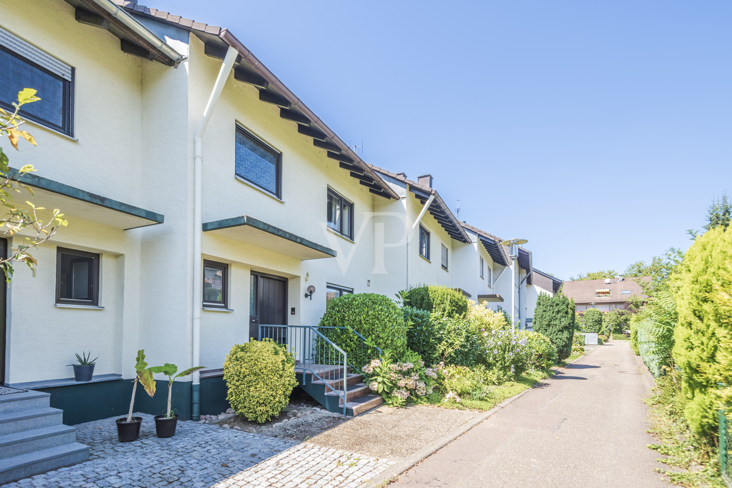 Haus sucht glückliche Familie