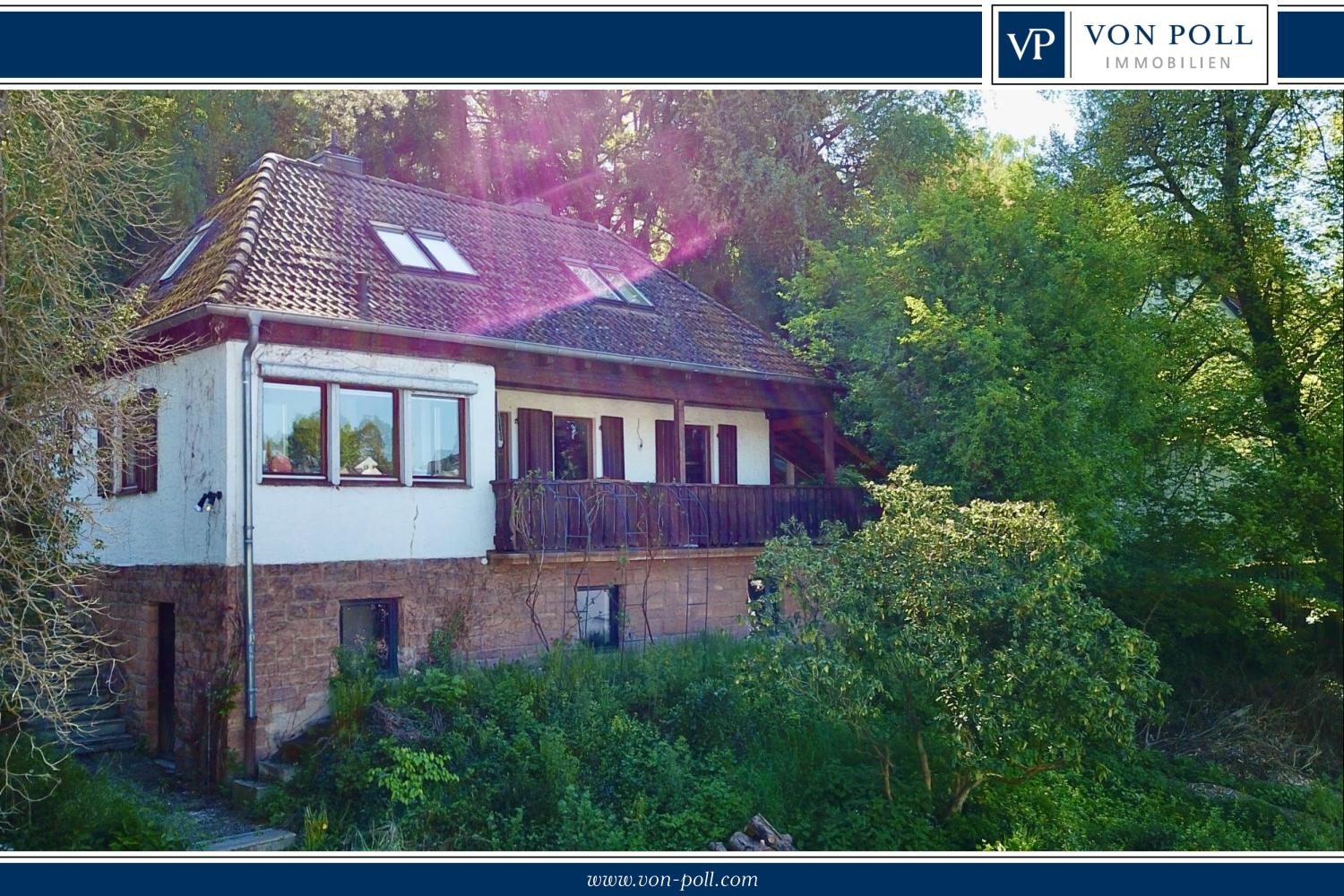 MODERNISIERTES EINFAMILIENHAUS MIT WEITLÄUFIGEN GRUNDSTÜCK