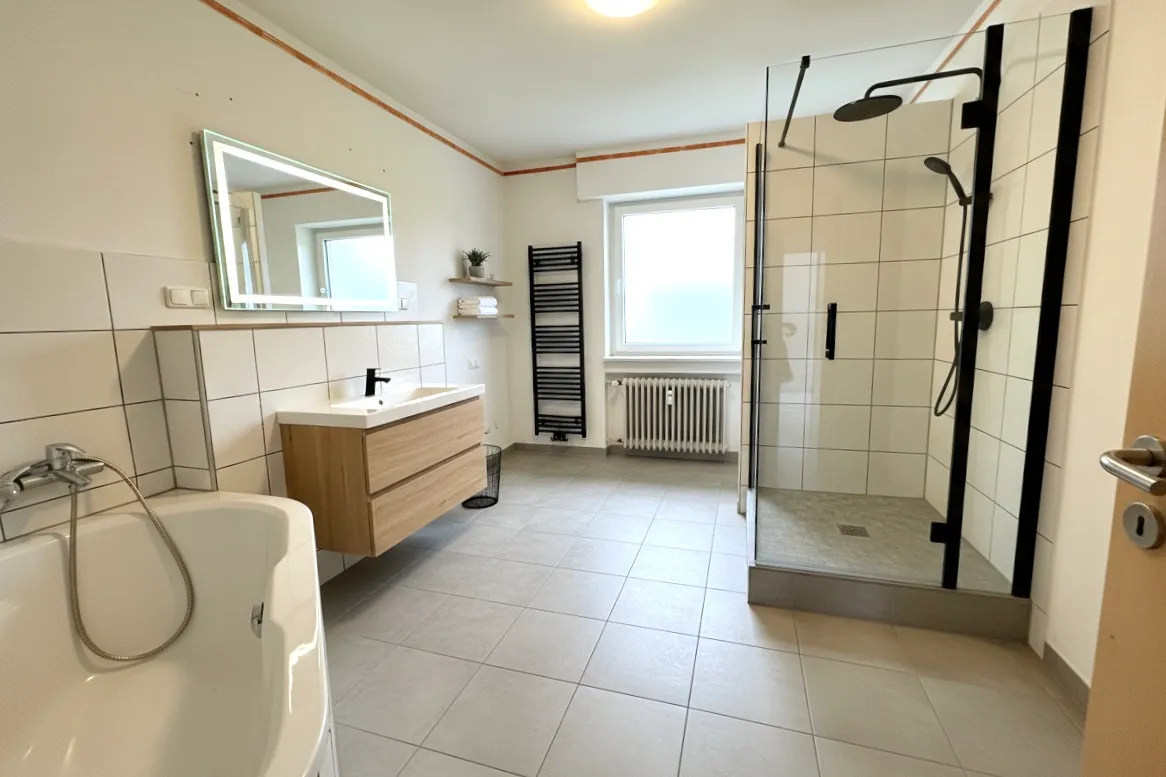 Bad EG digital möbliert