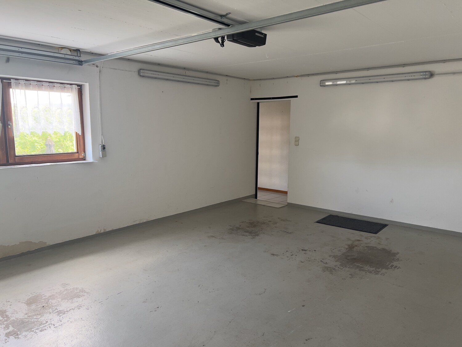 Garage zu EG