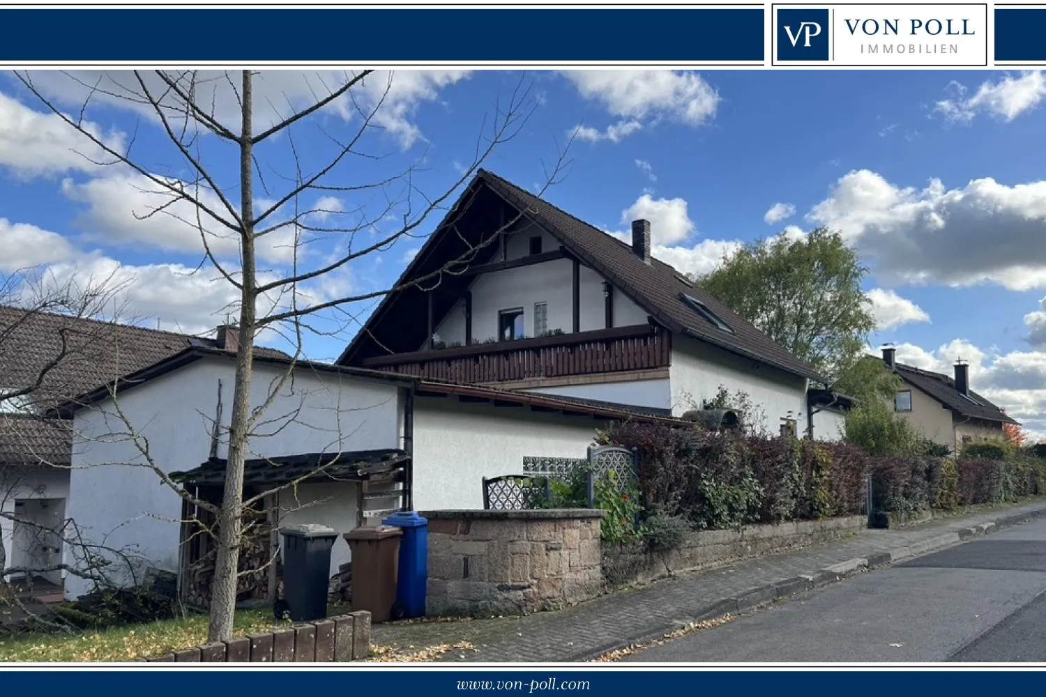 Haus mit LKW Doppelgarage