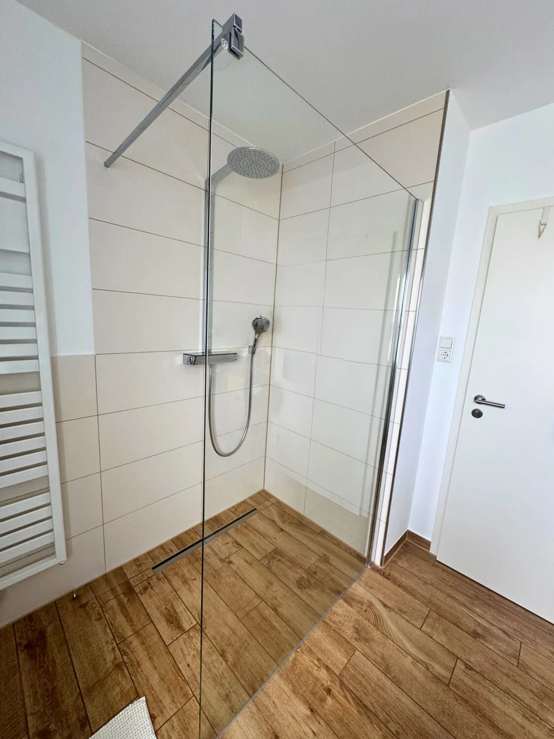 Dusche EG