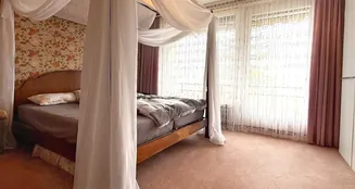 von_poll_real_estate_property_25296002_image_12