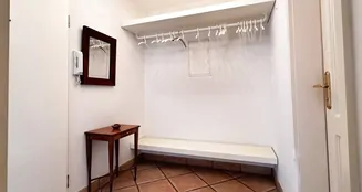 von_poll_real_estate_property_25296017_image_7