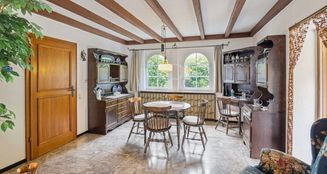 von_poll_real_estate_property_253092020_image_2