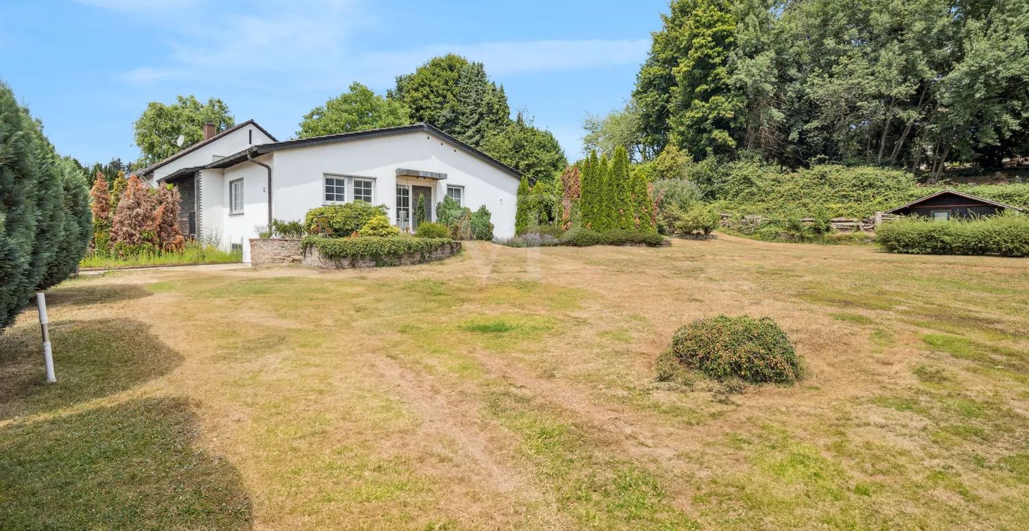 Gartenanlage aus Sicht des Nachbargrundstücks