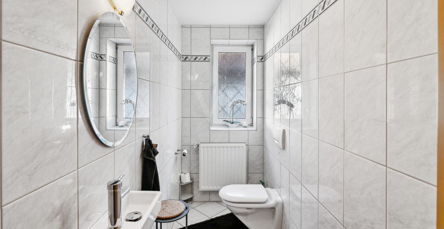Gäste-WC EG