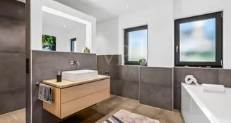 von_poll_real_estate_property_25309514_image_13