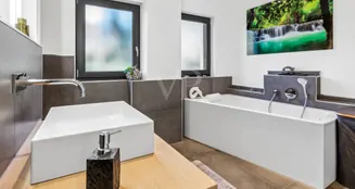 von_poll_real_estate_property_25309514_image_14