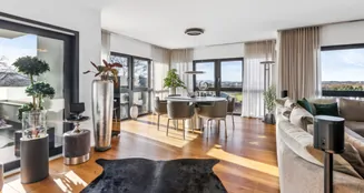 von_poll_real_estate_property_25309514_image_0