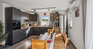 von_poll_real_estate_property_25309623_image_1