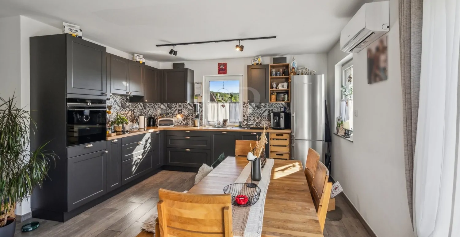 Hochwertige Einbauküche