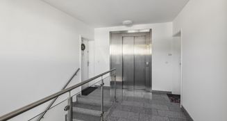 von_poll_real_estate_property_25309623_image_8