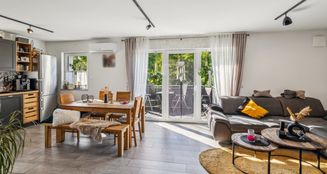 von_poll_real_estate_property_25309623_image_0