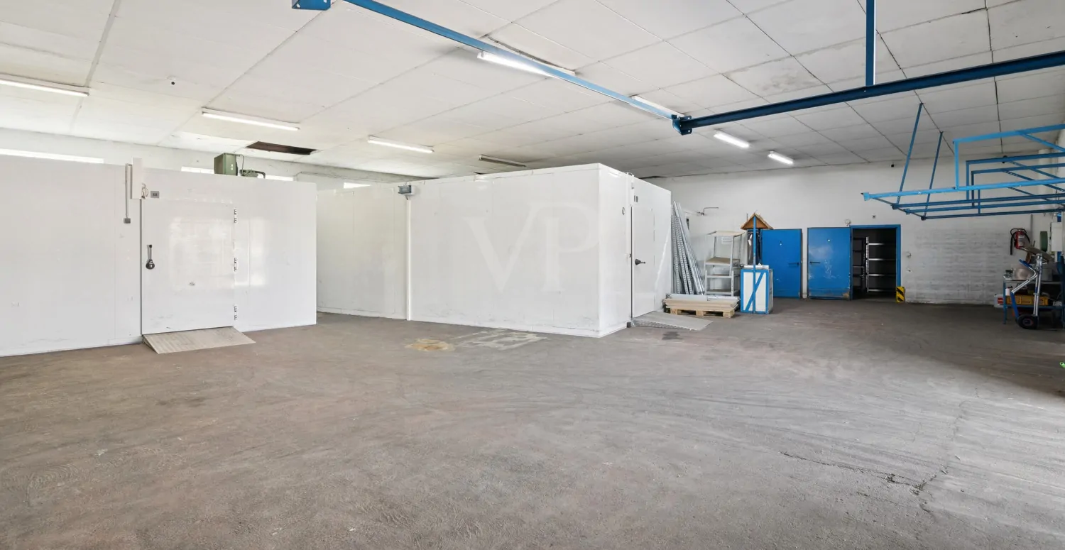 Lagerfläche mit Kühlhäusern