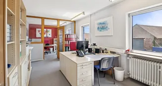 von_poll_real_estate_property_25309628_image_11