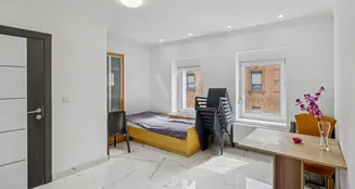 von_poll_real_estate_property_25309636_image_3