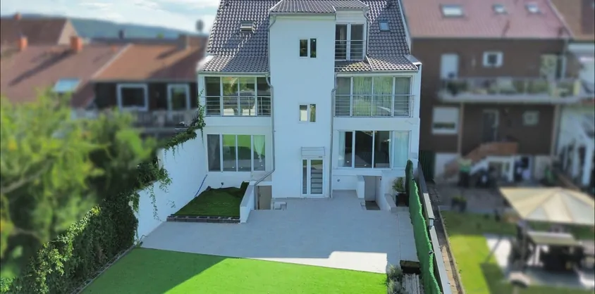 von Poll Immobilien GmbH