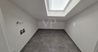 von_poll_real_estate_property_25309639_image_13
