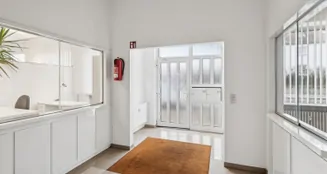 von_poll_real_estate_property_26309525_image_4