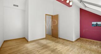 von_poll_real_estate_property_25252006_image_18
