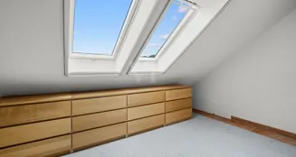 von_poll_real_estate_property_25252006_image_20