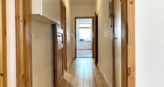 von_poll_real_estate_property_24252010-M_image_2