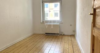 von_poll_real_estate_property_24252010-M_image_3