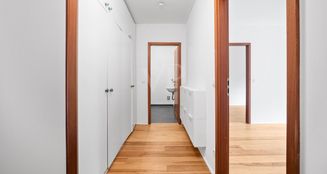 von_poll_real_estate_property_25252007_image_4